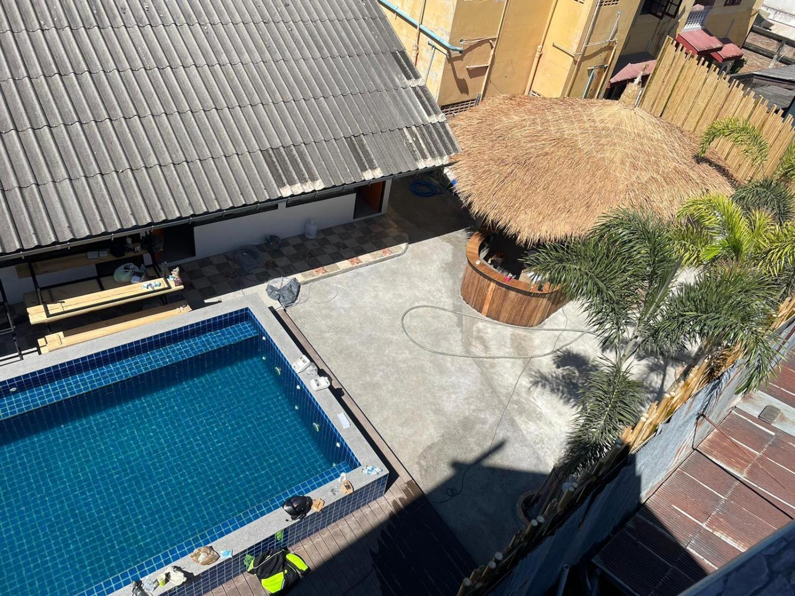 Revolution Chiang Mai - Old Town Hostel Exterior foto